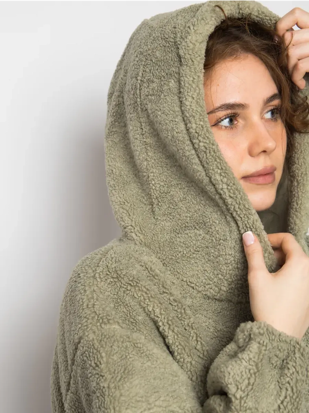 Толстовка плюшевая с капюшоном