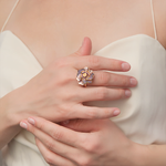 Кольцо «Гибискус» из красного золота с фианитами и эмалью