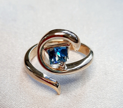 "Адамант" кольцо  из коллекции "Kaleidoscope" от Jenavi