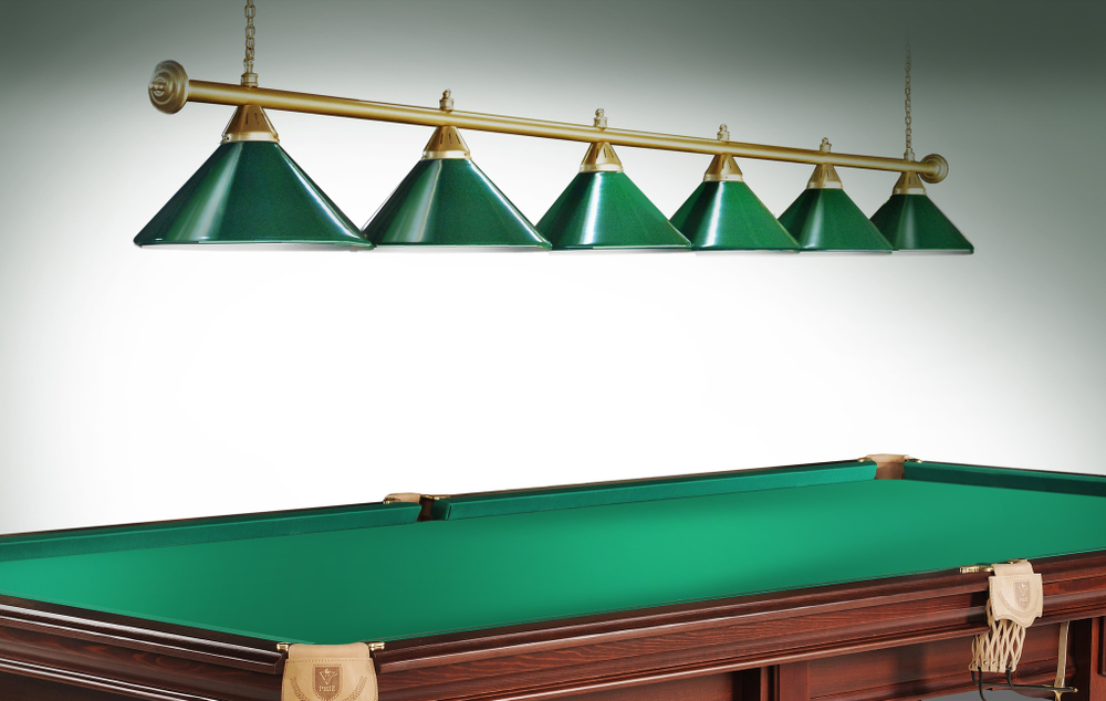 Лампа STARTBILLIARDS 6 пл. (плафоны зеленые,штанга золотая,фурнитура золото)