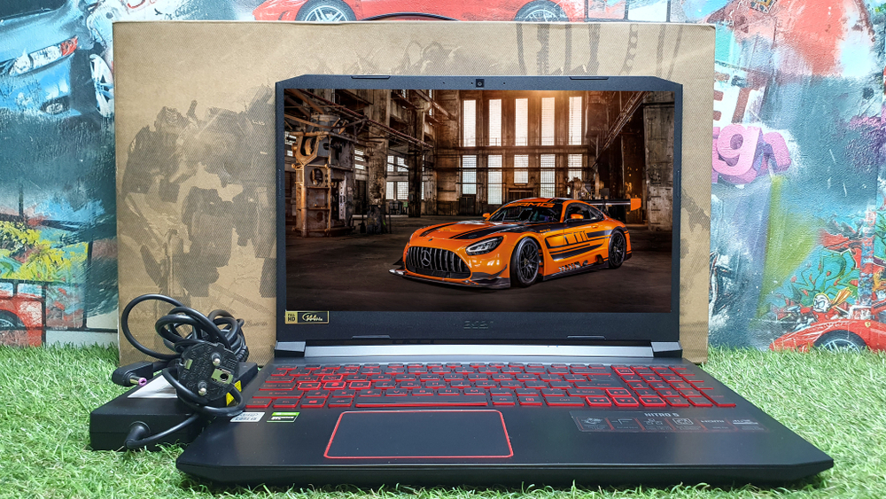 Игровой Acer i5-10/8Gb/GTX 1650 Ti 4Gb/144Hz/Nitro 5 AN515-55-57B3 [nh.q7jer.00g]/Windows 10