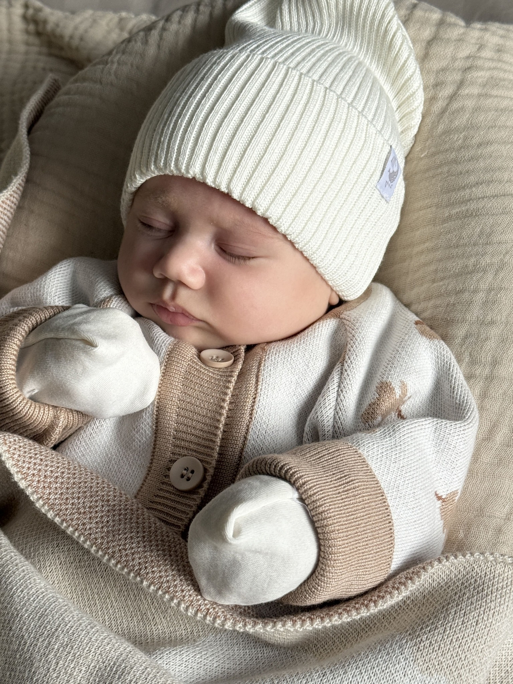 Комбинезон вязаный (желуди)