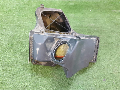 Корпус воздушного фильтра Audi A4 4 B8 (2007-2015)