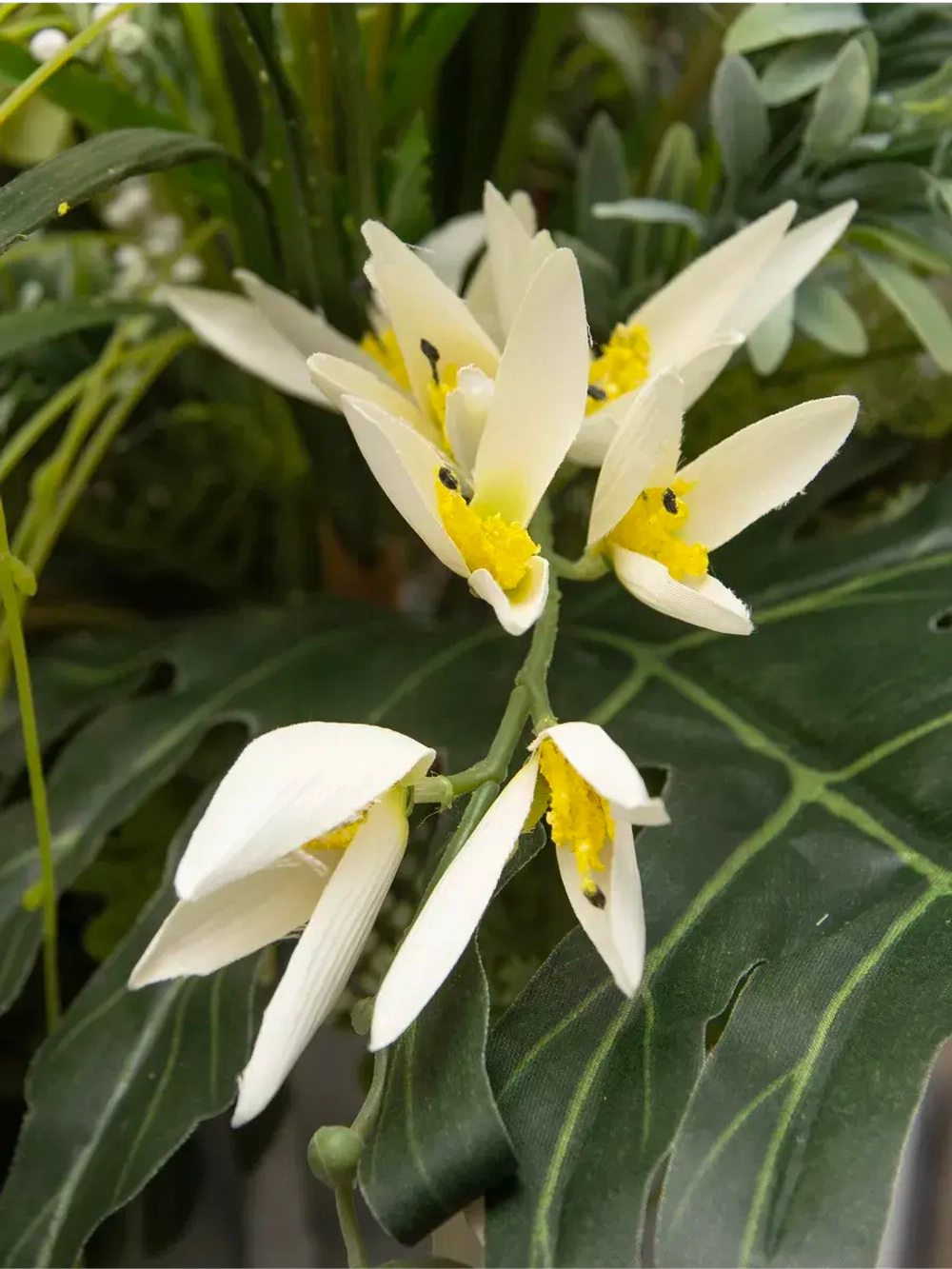 Композиция в напольной вазе "Орхидея"