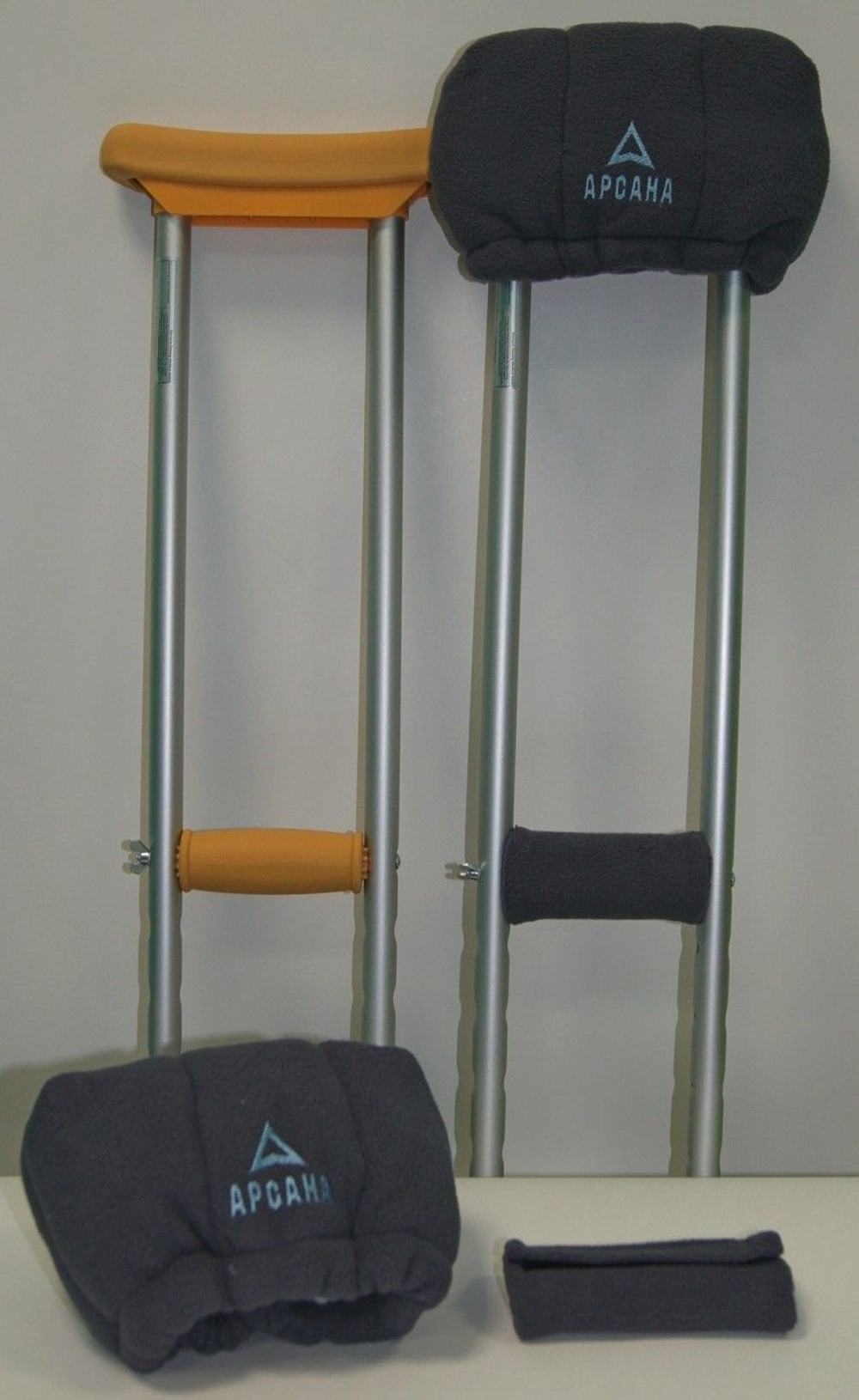 Комплект мягких накладок на костыли