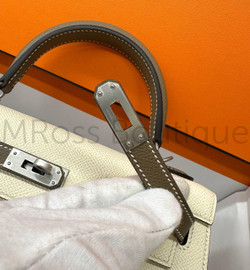 Сумка Hermes Kelly женская в молочном цвете с коричневой ручкой