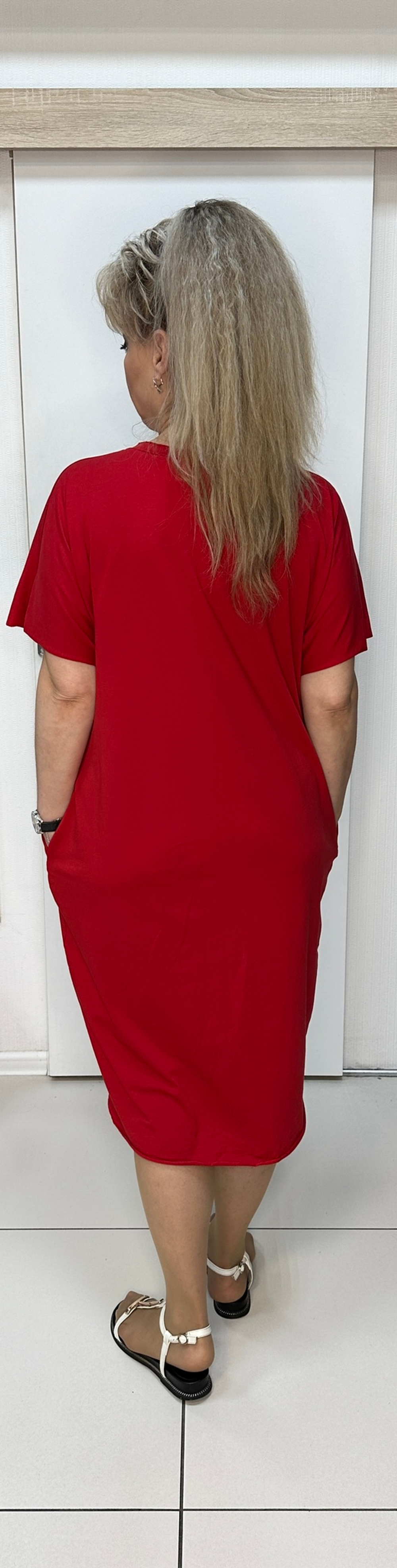 Трикотажное укороченное платье