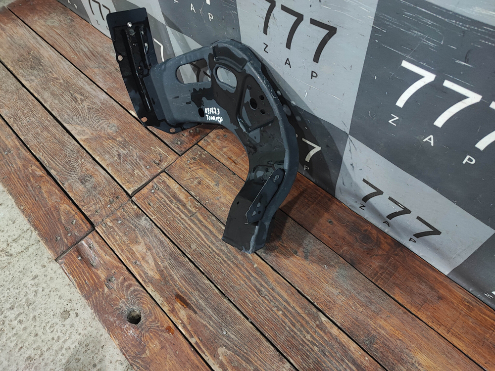 Элемент передней панели правый VW Touareg 2 10-18 Б/У Оригинал 7P6805072