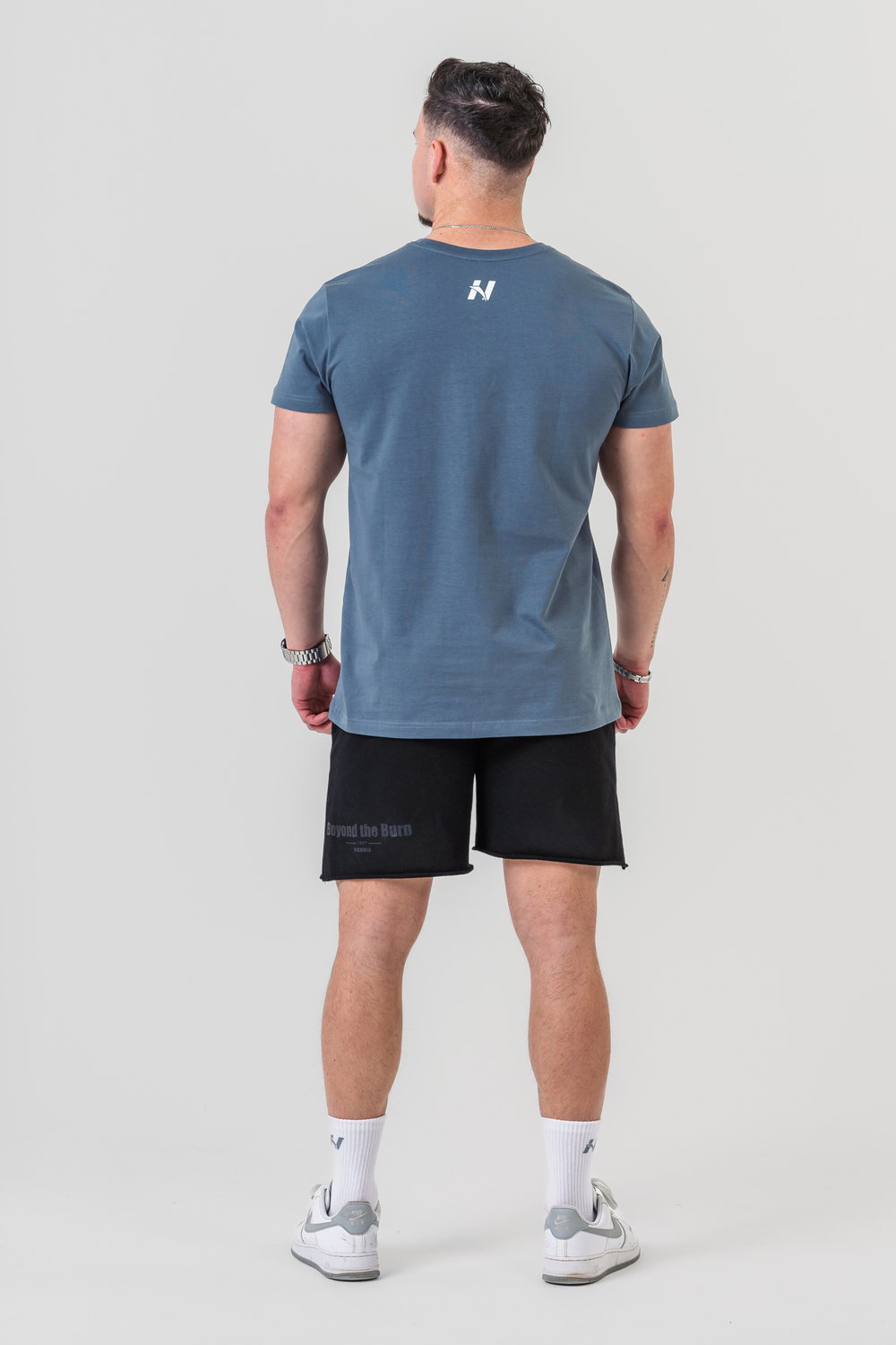 Футболка T-Shirt GYM ESSENTIALS 380 Серый