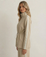 Жакет на молнии в стиле городского сафари в песочном