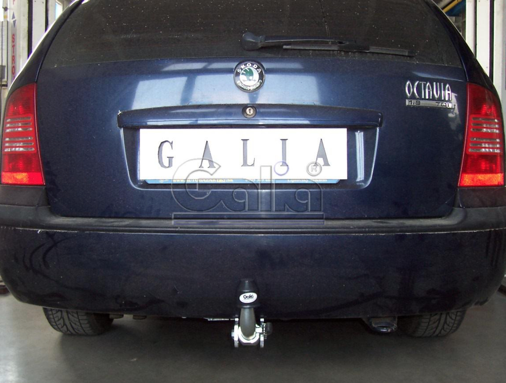 Фаркоп оцинкованный Galia S085A для Skoda Octavia I седан/универсал 1998-2004, Octavia Tour 2004-2010(паспорт и сертификат в комплекте)(без электрики)
