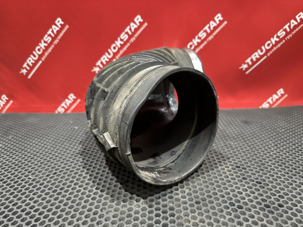 Патрубок воздушного фильтра