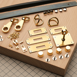 Kelly 28 // Комплект фурнитуры из нержавеющей стали, цвет золото