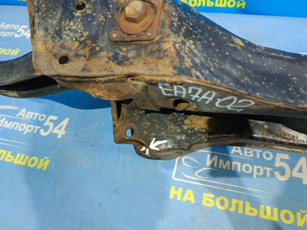 Балка задняя MITSUBISHI GALANT 2000