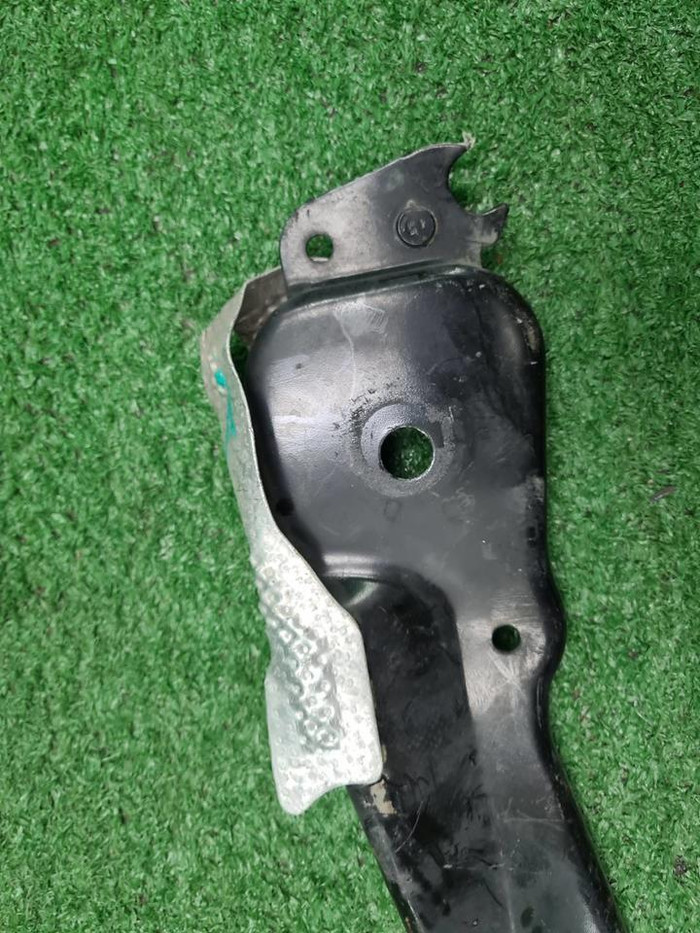 Кронштейн Land-Rover Discovery Sport (2019-н.в.)