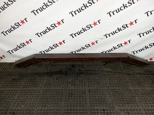 Усилитель переднего бампера