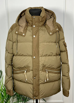 Пуховик Moncler