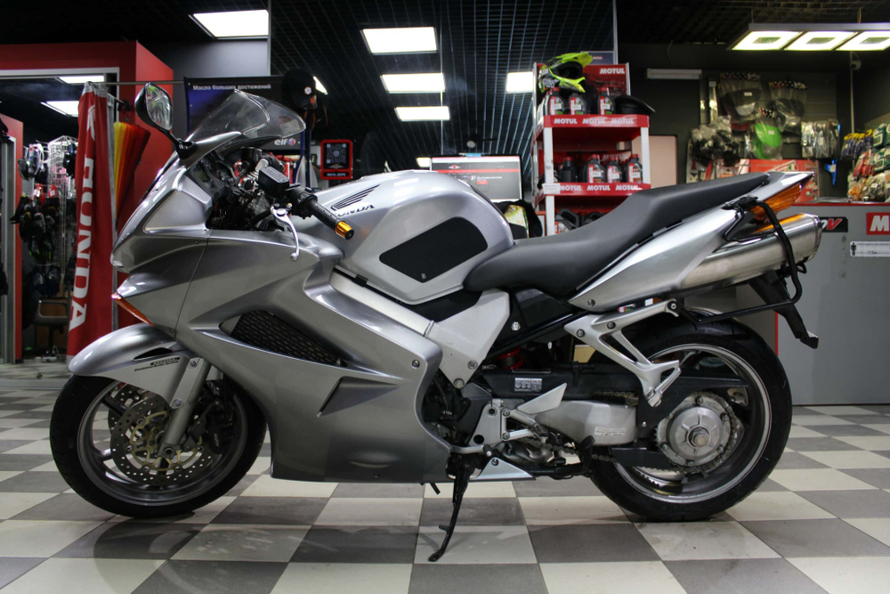 Honda VFR800 RC46-1400094