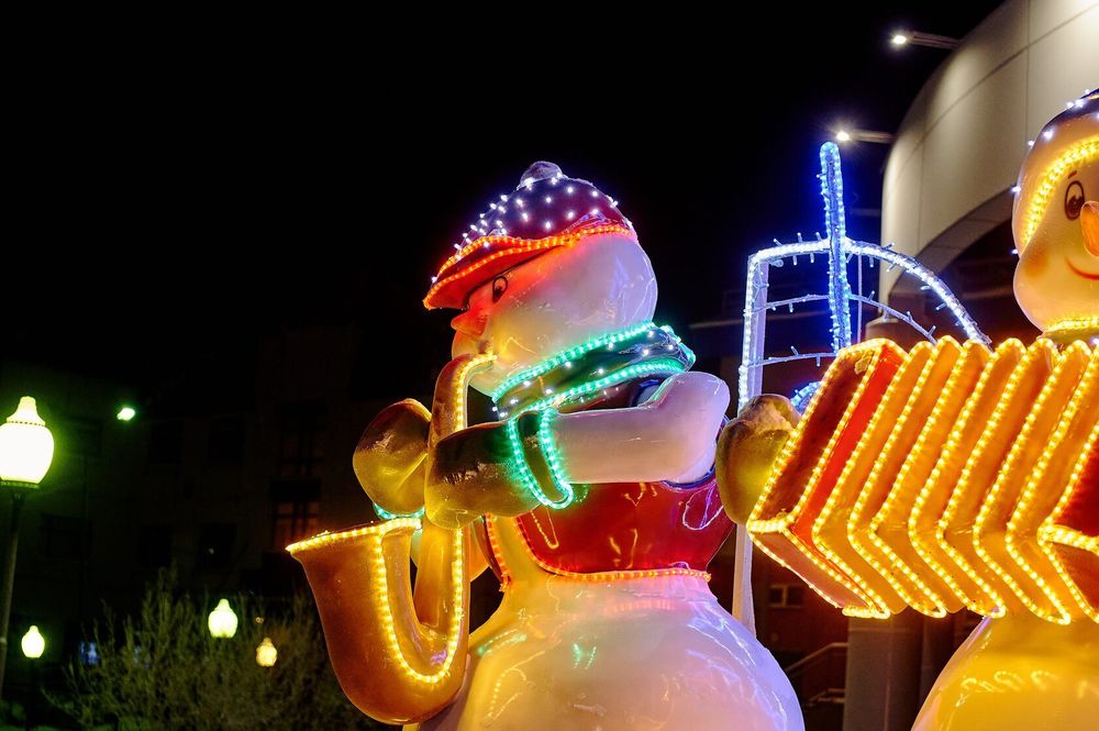 Уличные фигуры "Снеговики музыканты"