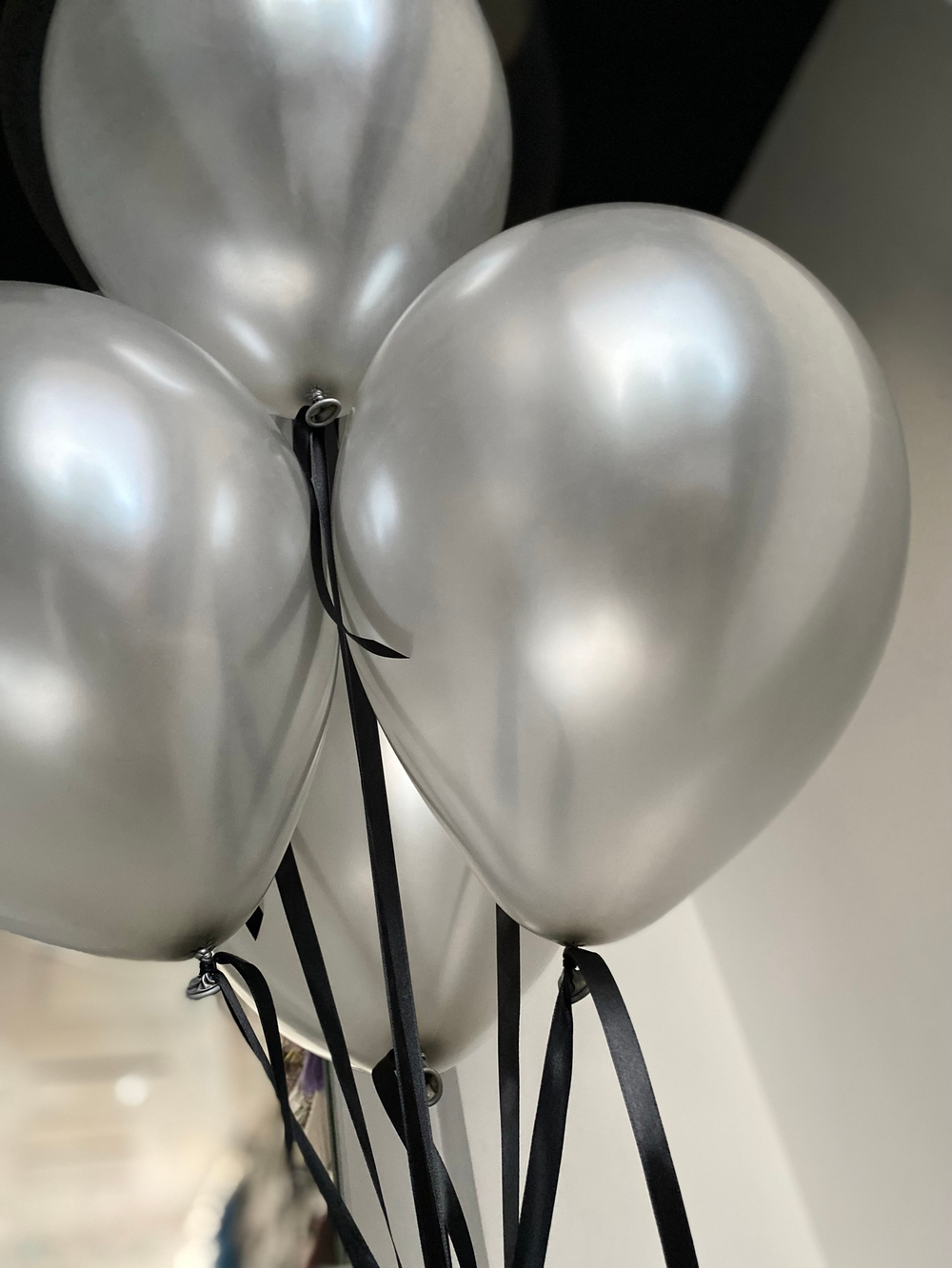 Воздушные шары серебро и черный №1274