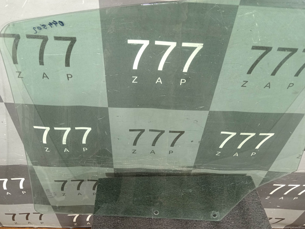 Стекло двери задней правой Peugeot 408 1 10-22 Б/У Оригинал  9676462080