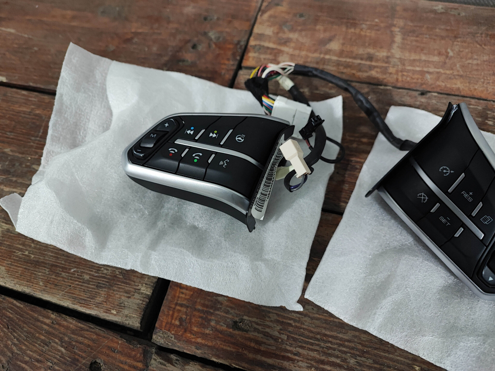 Кнопки руля, блок кнопок на руль Haval F7 1 19-24 Б/У Оригинал 3402108XKQ00A