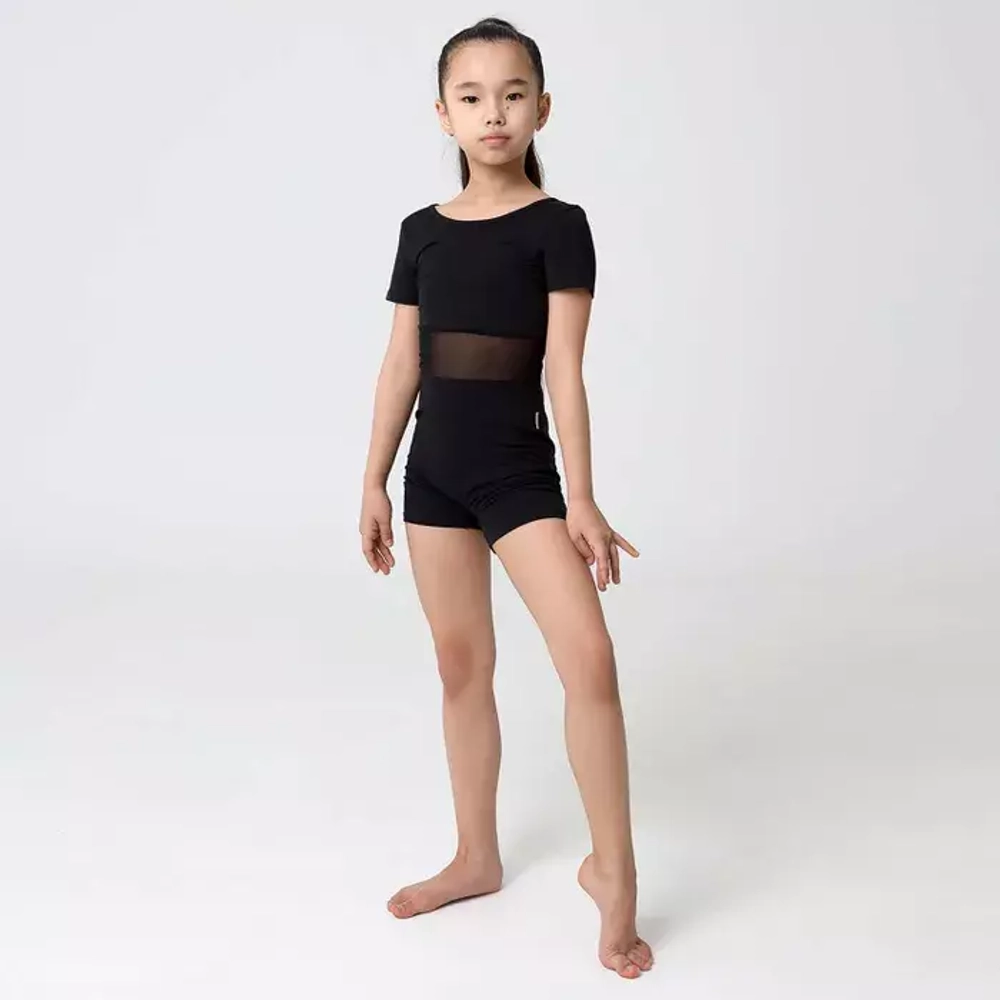 Комбинезон для гимнастики черный с коротким рукавом и шортами