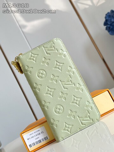 Louis Vuitton Zippy Wallet