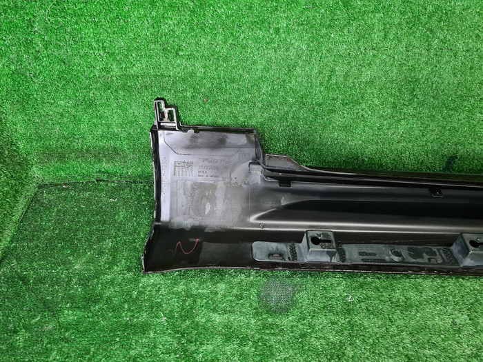 Накладка порога правая Volvo XC90 2 (2014-н.в.)