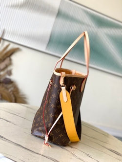 Louis Vuitton Neverfull Inside Out MM