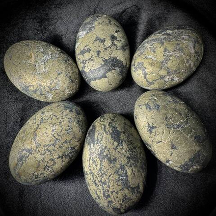 Пирит (большая галтовка)