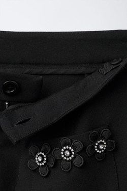 ZARA БРЮКИ С ЦВЕТОЧНЫМИ УКРАШЕНИЯМИ, ЧЕРНЫЙ