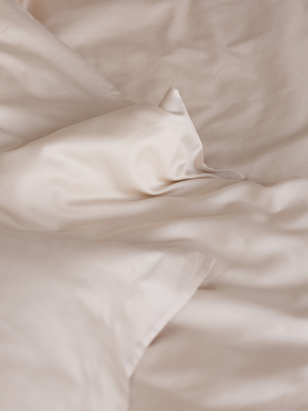 Постельное белье 1.5спальное сатин бежевое купить