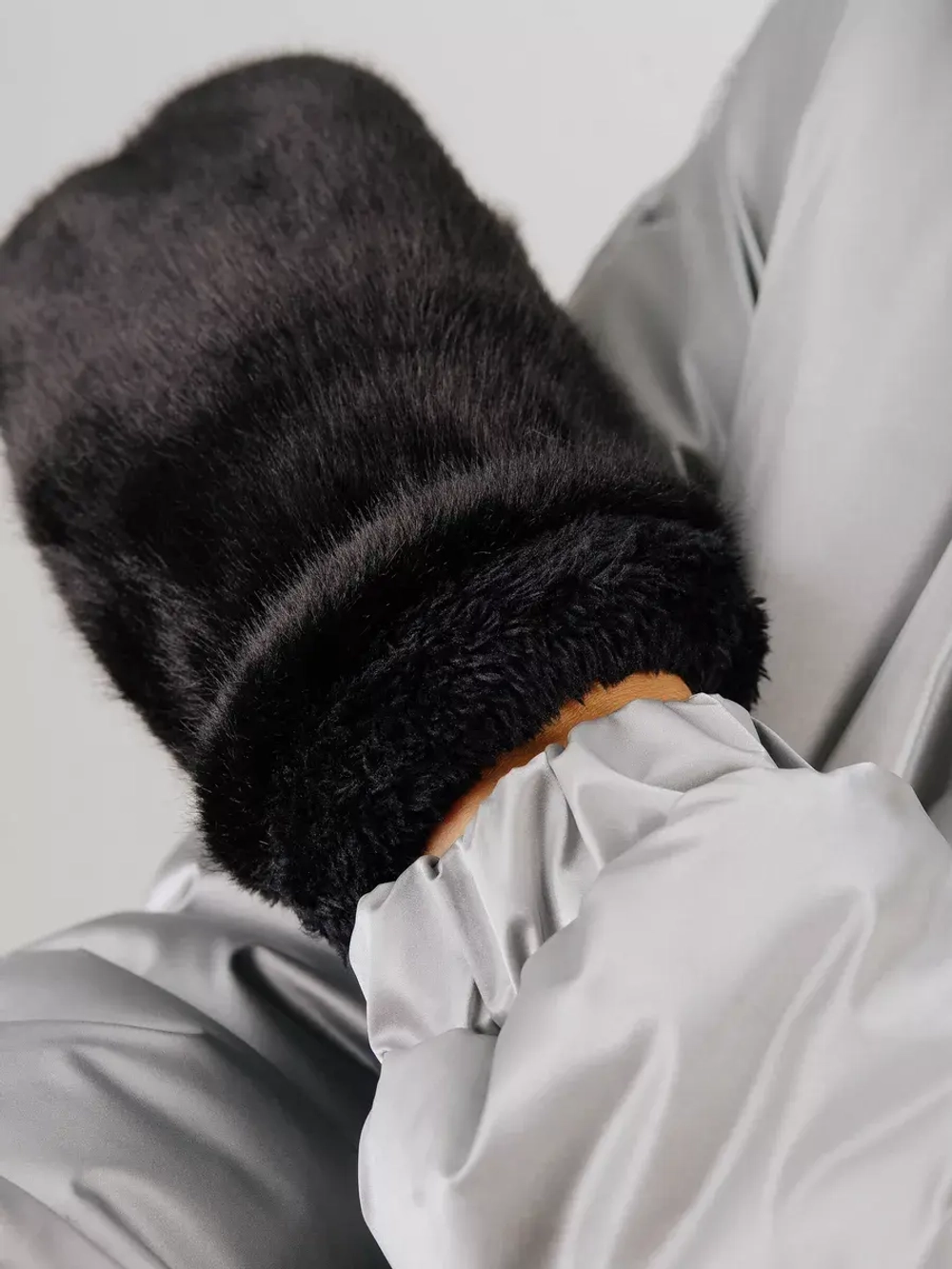 Варежки зимние меховые