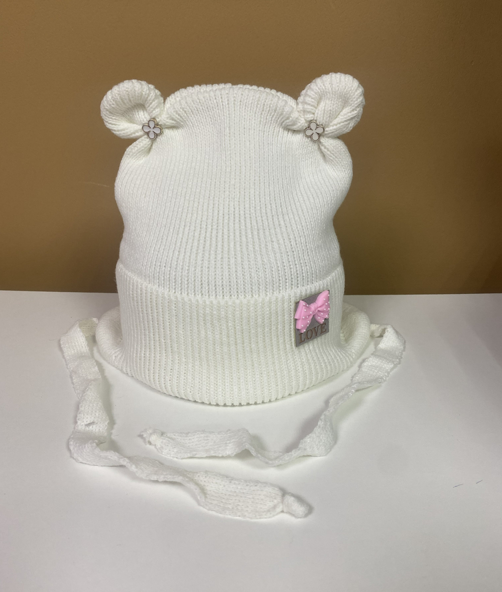 Шапка "Milli" на девочку вязаная на завязках из 100% акрила с х/б подкладкой на размер 48-50 цвета в ассорт.