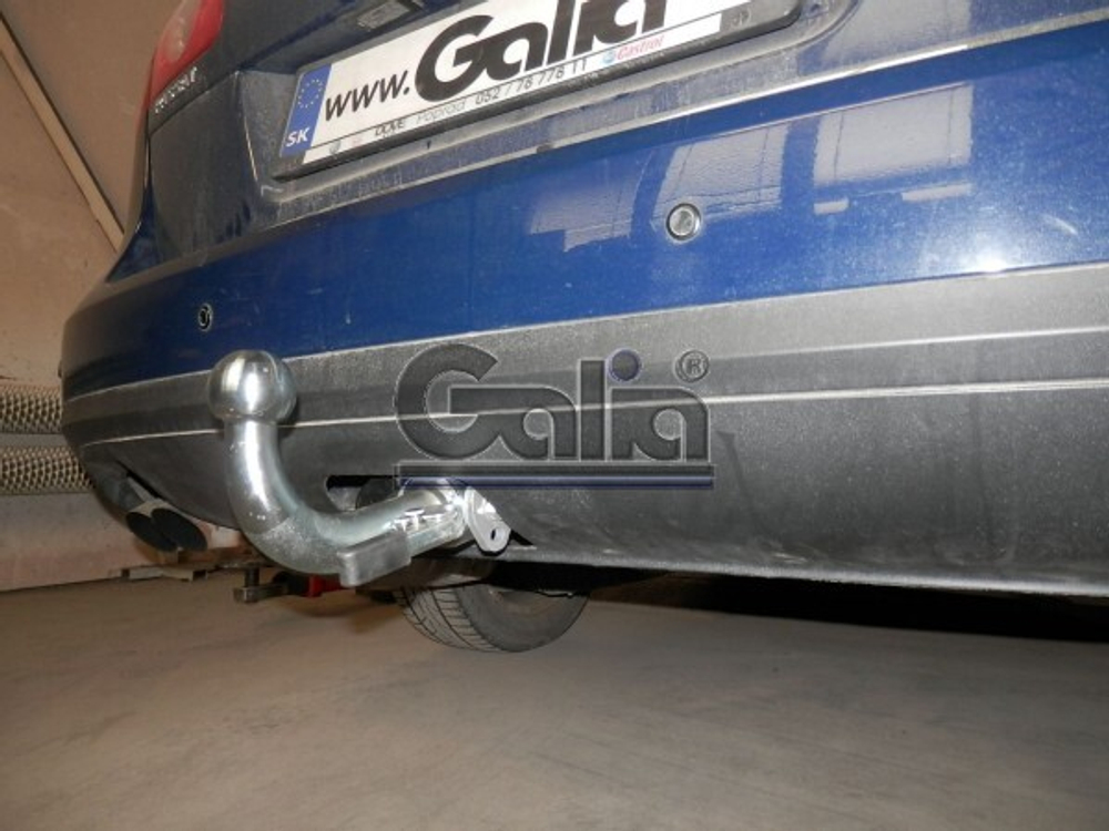 Фаркоп оцинкованный Galia V071C для Volkswagen Passat B6 2005-2010, Passat B7 2010-2015, Passat CC 2012-, Passat Alltrack B7 2012-2015(паспорт и сертификат в комплекте)(без электрики)