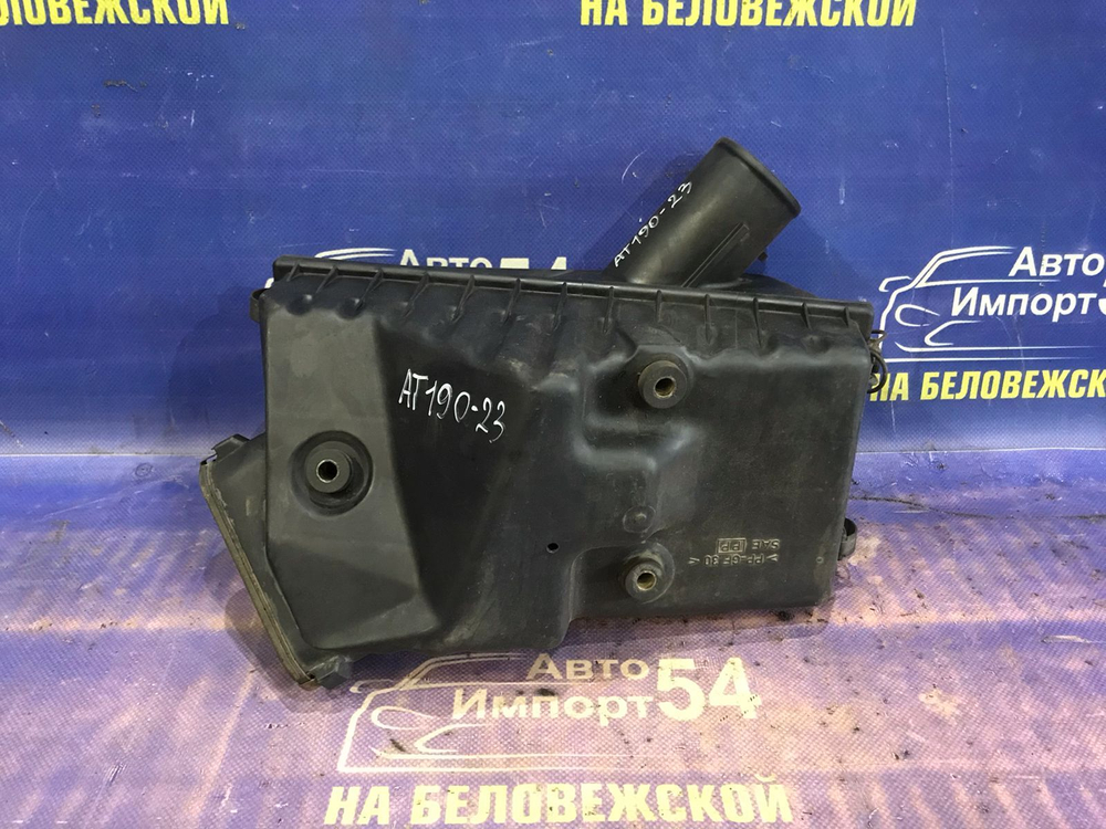 Корпус воздушного фильтра TOYOTA CARINA E 1997