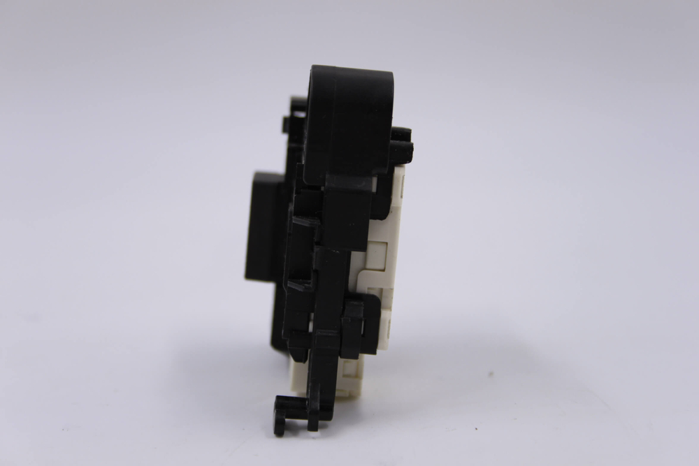 Устройство блокировки люка стиральной машины 32040575