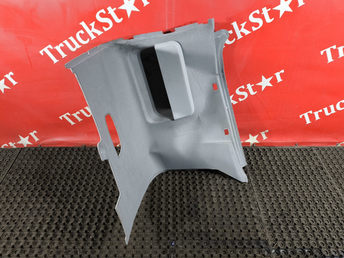 Обшивка потолка правая 2020г.