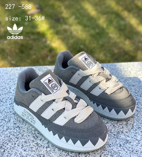 Кроссовки по 8 пар (31-36)р. / 227-588