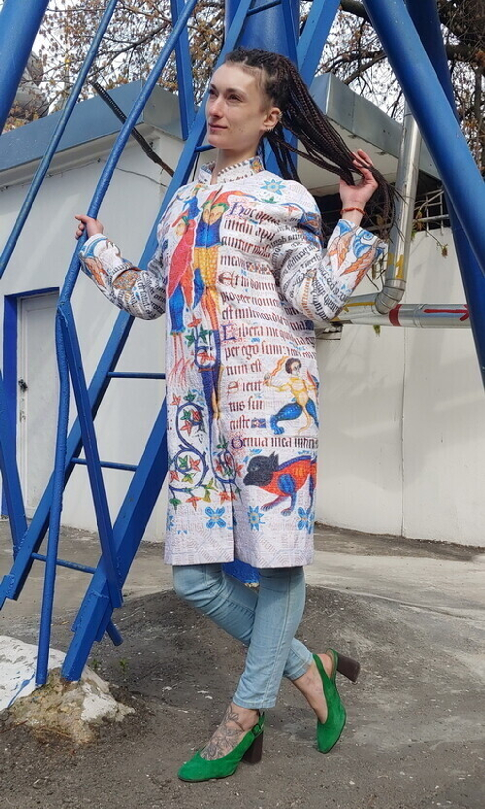 Пальто «Латтрелла», по мотивам зарисовок из Псалтири Латтрелла, 14 век