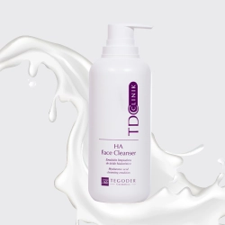 Очищающее омолаживающее молочко HA Face Cleanser Clinik