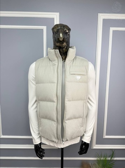 Пуховый жилет Prada