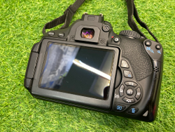 Canon EOS 650D Kit EF-S 18-55mm 36.500 кадров