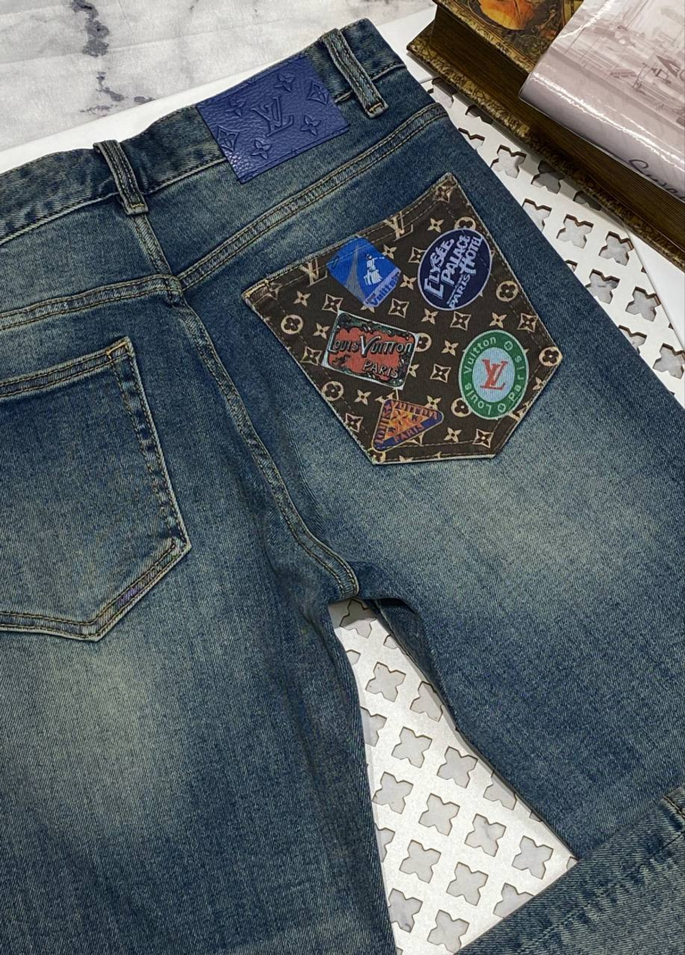 Джинсы Louis Vuitton