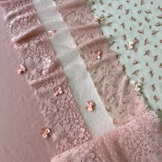 Кружево эластичное персик 22 см, Китай