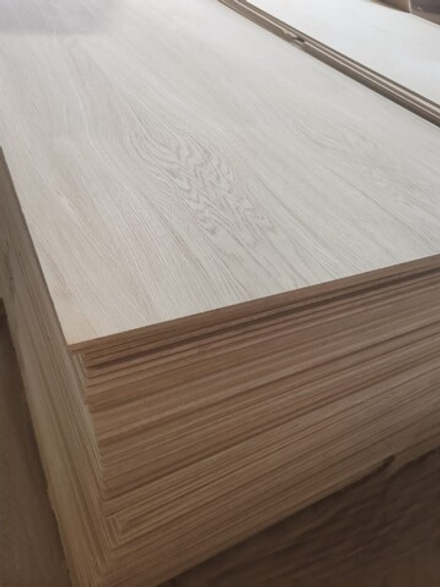 Односторонний МДФ шпонированный дубом 16 мм