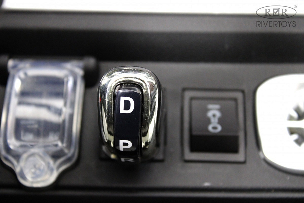 Детский электромобиль RiverToys Mercedes Benz G63 Y777YY BLACK-GLANEC/черный глянец