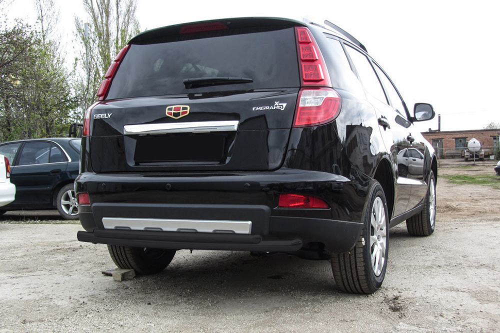 Защита заднего бампера Geely Emgrand X7 (2016-2019) d57+d42 радиусная черная