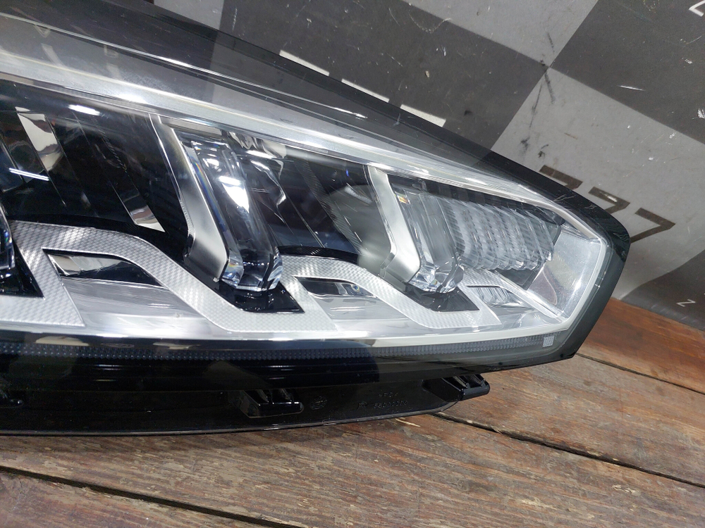 Фара правая LED Chery Tiggo 7 Pro 20-24 Б/У Оригинал 605000200AA